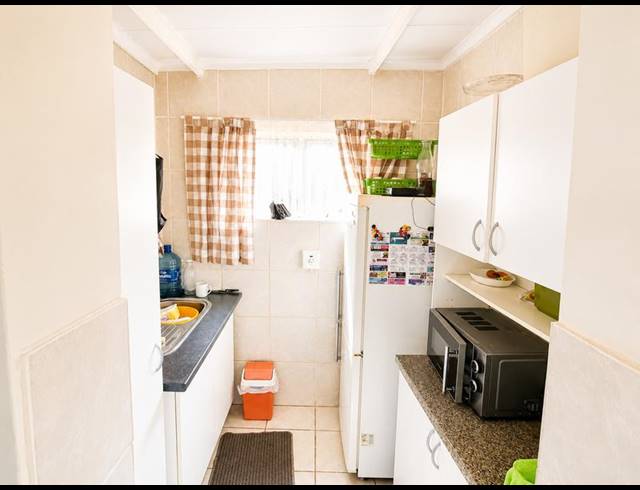 1 BEDROOM PROPERTY TO RENT IN STRUBENVALE